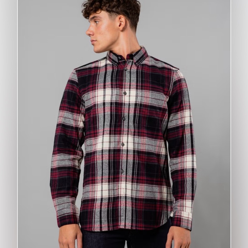 French Connection Men's cotton flannel shirt in burgundy